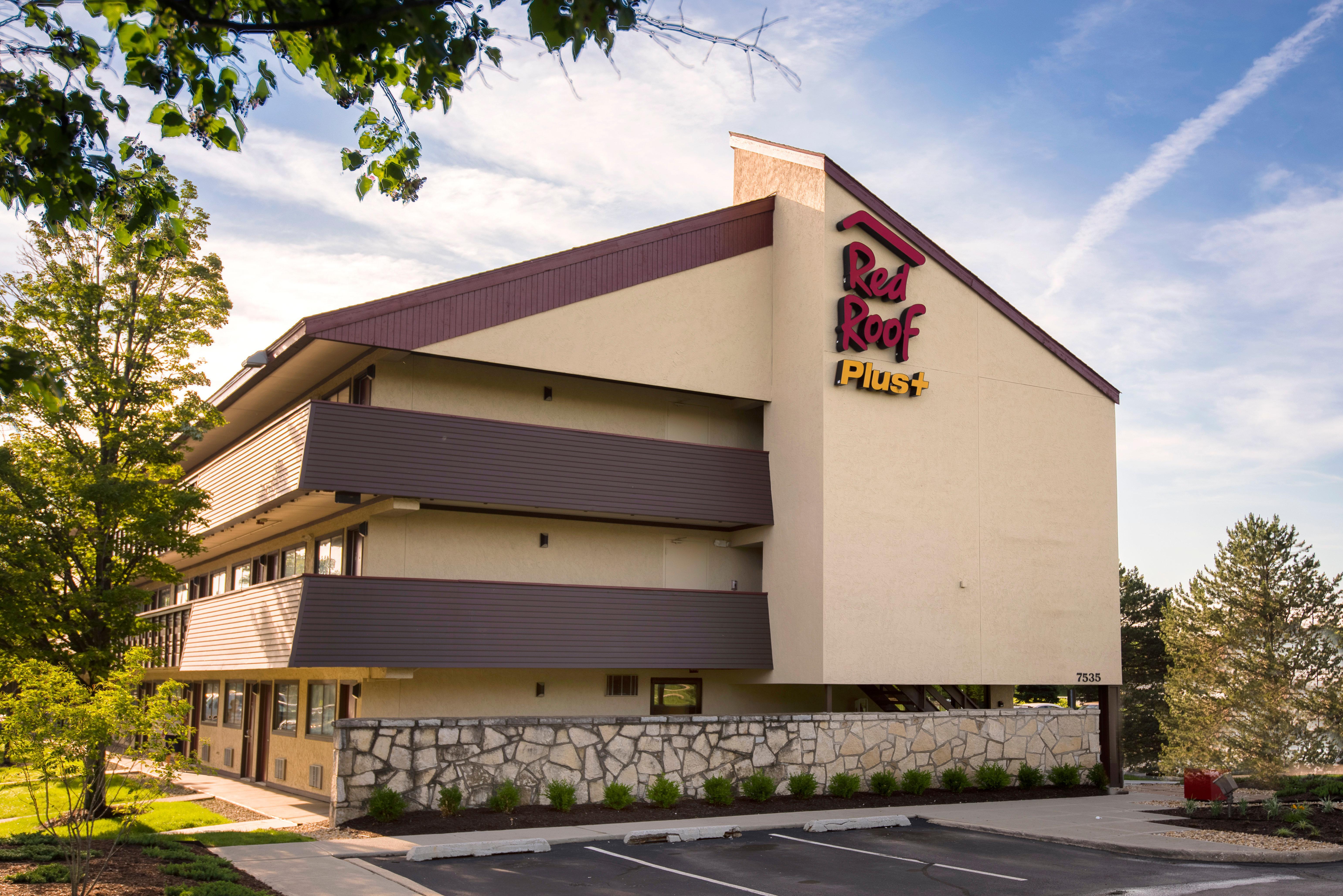 Red Roof Inn Plus+ Chicago - Willowbrook Exterior foto